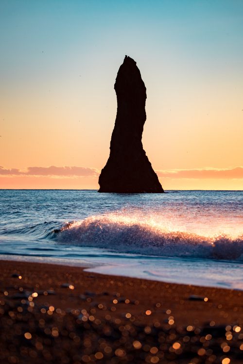 Oceano, Orilla, Costa, Reynisdrangar, Agua. Wallpaper in 3648x5472 Resolution