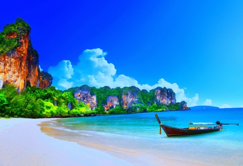 Image brown boat on sea shore during daytime