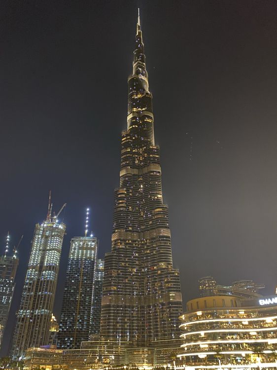 Dubaï, Burj Khalifa, Attraction Touristique, Gratte-ciel, Nuit. Wallpaper in 1536x2048 Resolution