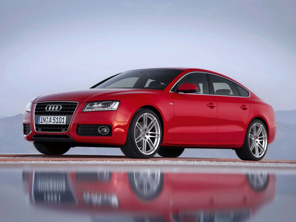 Audi Marron a 4 Berline. Wallpaper in 2048x1536 Resolution