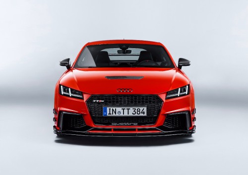 Image red audi r 8 on white background