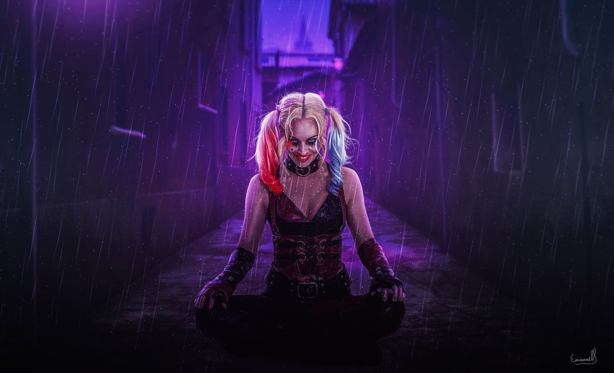 Femme en Chemise à Manches Longues Noir et Blanc Assise Sur Une Chaise Noire. Wallpaper in 3000x1824 Resolution