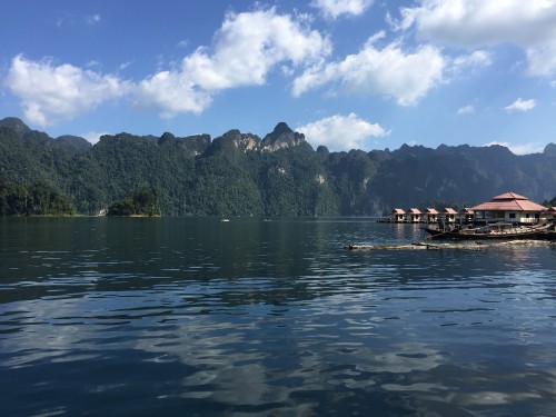 Image reflection, cloud, mountainous landforms, water, water resources