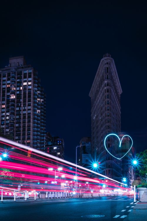 Fotografía de Lapso de Tiempo de Los Edificios de la Ciudad Durante la Noche. Wallpaper in 5304x7952 Resolution