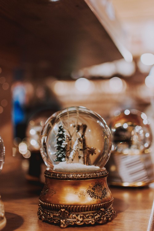 Image clear glass jar with gold lid