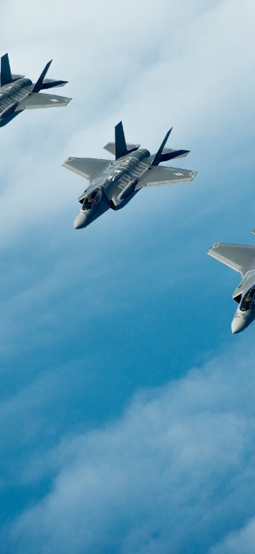 f 35 wallpaper 4k iphone