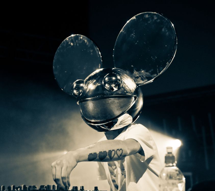 Space, Disc Jockey, Water. Wallpaper in 2160x1920 Resolution