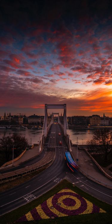 Citadelle de Corte, Budapest, Eau, Infrastructure, Afterglow. Wallpaper in 1600x3200 Resolution