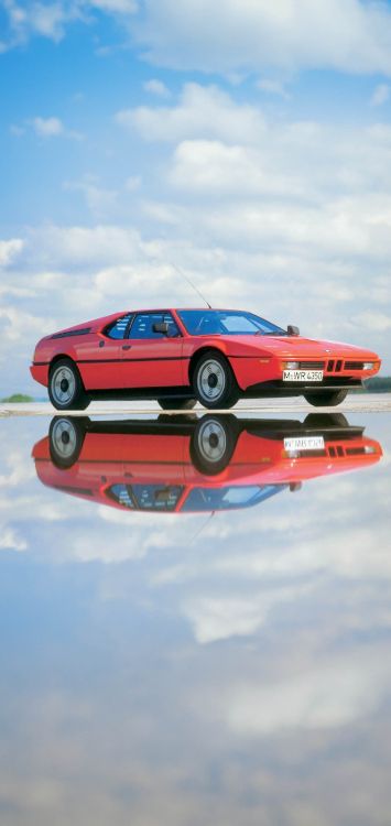 BMW M1, Deportivo, Coche, Bayerische Motoren Werke AG, BMW. Wallpaper in 1378x2909 Resolution