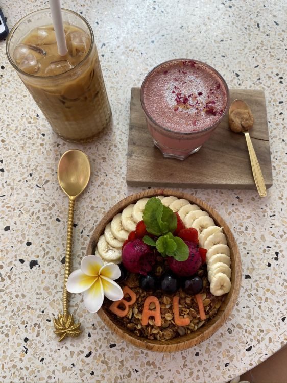 Bali, Supernahrungsmittel, Breakfast, Smoothie, Frozen Dessert. Wallpaper in 1536x2048 Resolution