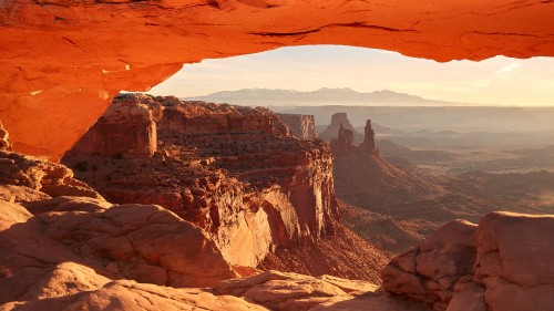 Image brown rock formation during daytime