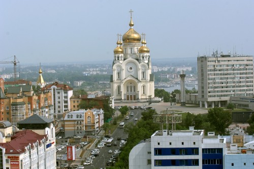 Image white and gold dome building