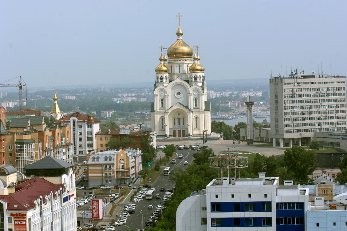 white and gold dome building