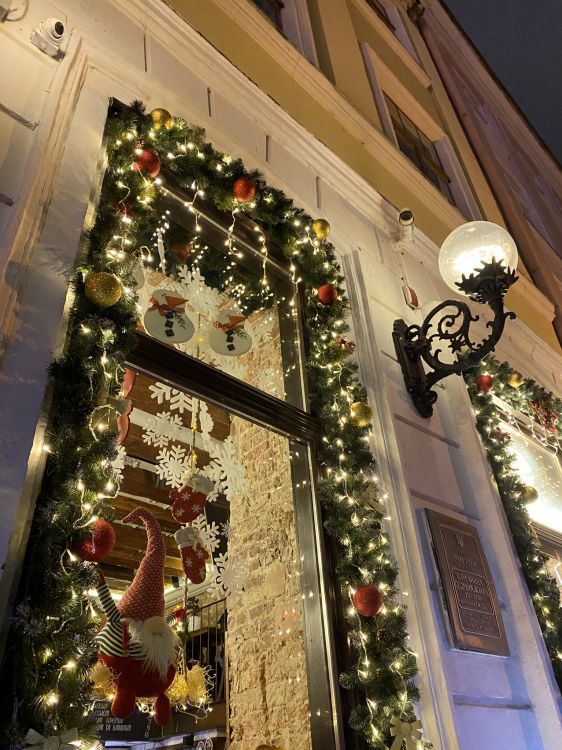 Navidad, El Día De Navidad, Decoración de la Navidad, Arquitectura, Fachada. Wallpaper in 1536x2048 Resolution