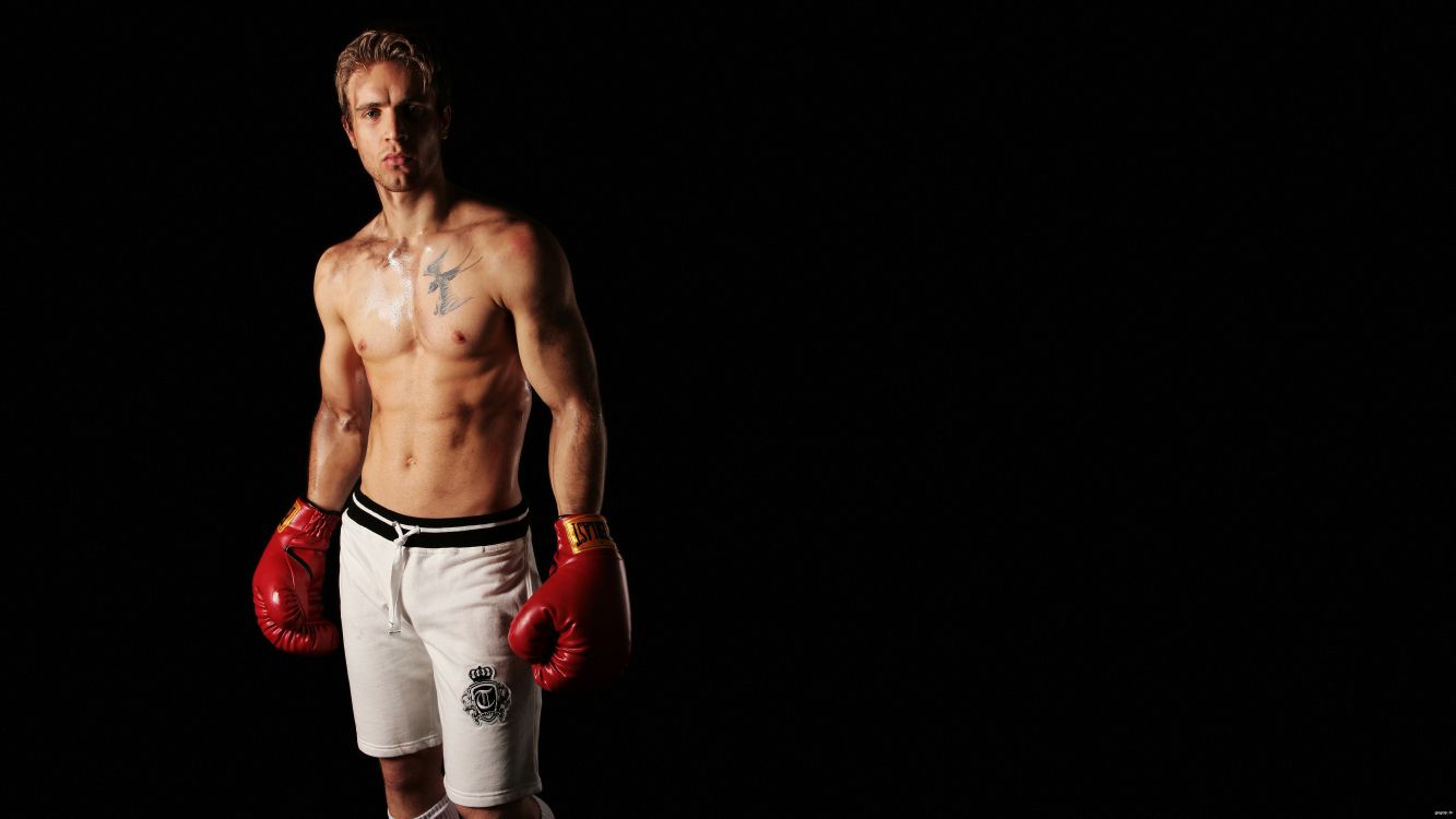 Boxing, Boxing Glove, Muscle, Standing, Arm. Wallpaper in 4096x2304 Resolution