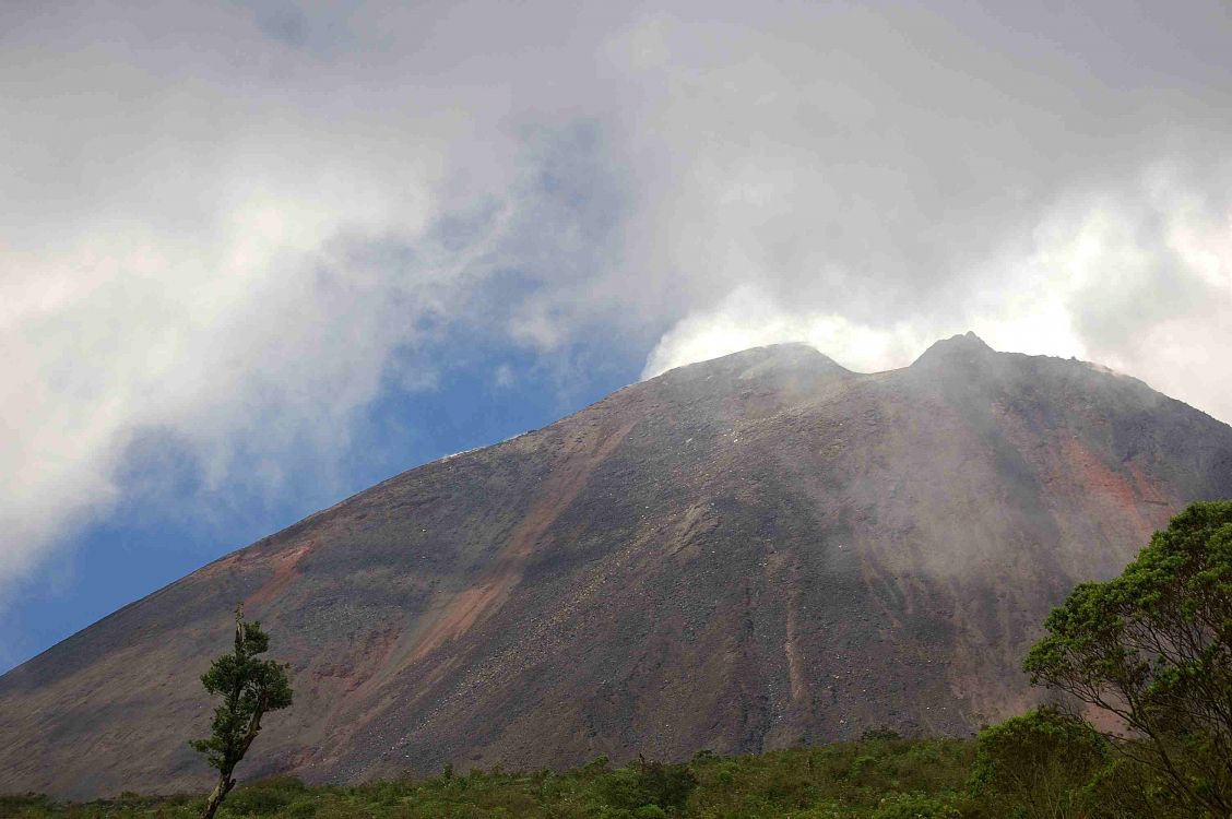 高地, 屏蔽火山, 成层, 死火山, 熔岩 壁纸 3008x2000 允许