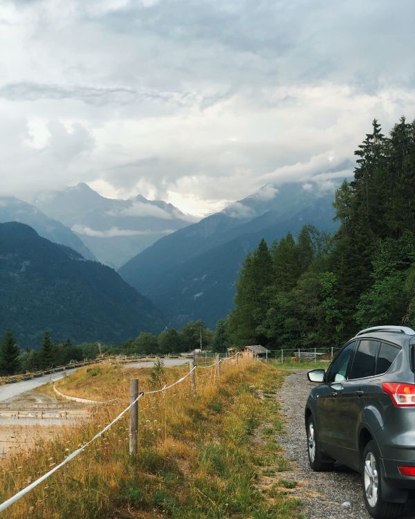 Hochland, König, Tire, Rad, Bergigen Landschaftsformen. Wallpaper in 3024x3780 Resolution