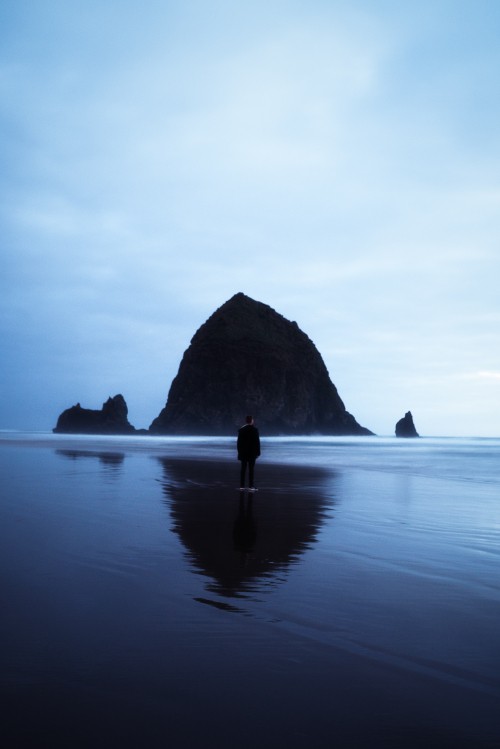 Image Haystack Rock, body of water, sea, water, ocean