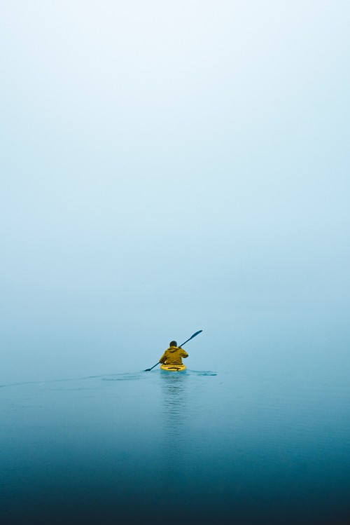 HD kayaking backgrounds đem lại cho bạn chất lượng hình ảnh tuyệt vời nhất về môn thể thao này. Đến ngay với hàng ngàn bức hình nền cao cấp về chèo kayak để thưởng thức những điều tuyệt vời nhất mà cuộc sống mang đến.