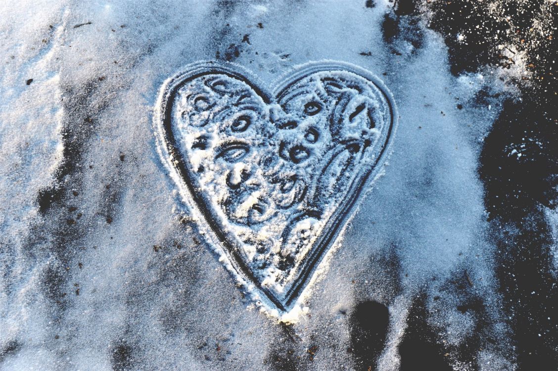 Heart, Organ, Winter, Snow, Freezing. Wallpaper in 3008x2000 Resolution