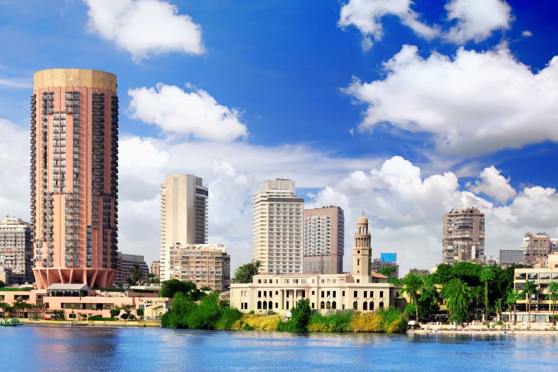 Horizon de la Ville Sous le Ciel Bleu Pendant la Journée. Wallpaper in 3504x2336 Resolution