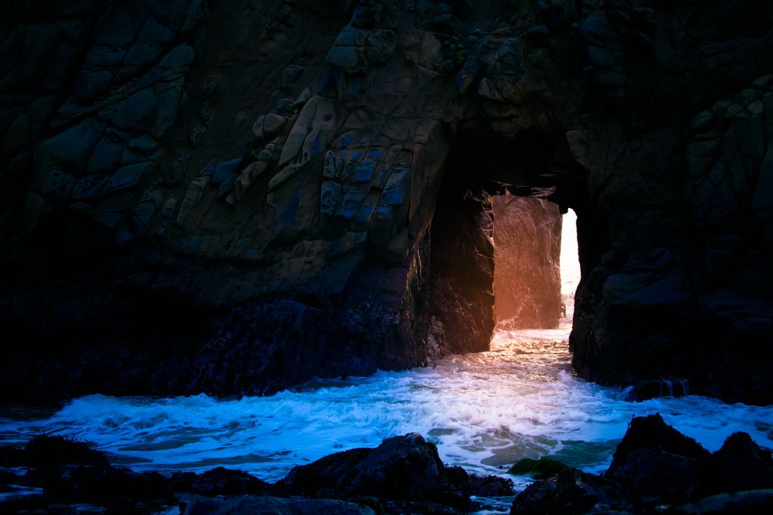 la Grotte de la Mer, Formation, Lac Souterrain, Eau, Obscurité. Wallpaper in 5616x3744 Resolution