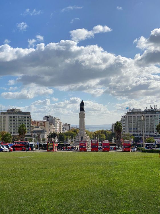 pistola espuma poliuretano 025st, grass, cloud, public space, city