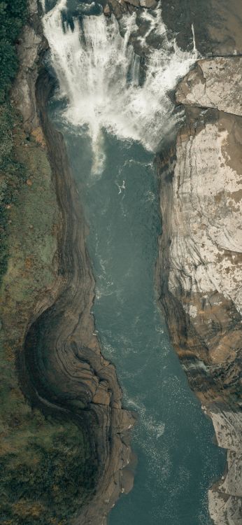 Los Recursos de Agua, Agua, Curso de Agua, Las Formaciones Montañosas, Madera. Wallpaper in 1080x2340 Resolution