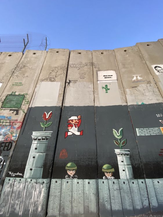 Wand, Fassade, Werbung, Banner. Wallpaper in 1536x2048 Resolution