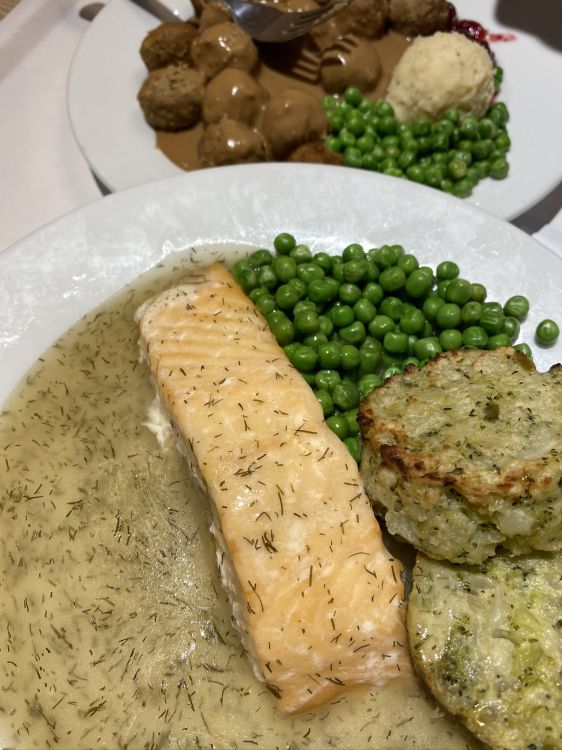 Plat, Cuisine Végétarienne, La Nutrition Végétalienne, Aliment, Ingrédient. Wallpaper in 1536x2048 Resolution