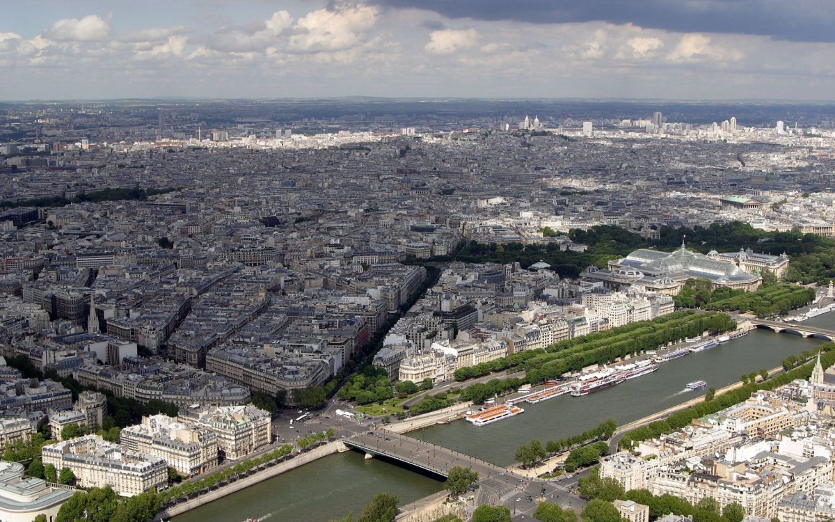 aerial view of city buildings during daytime