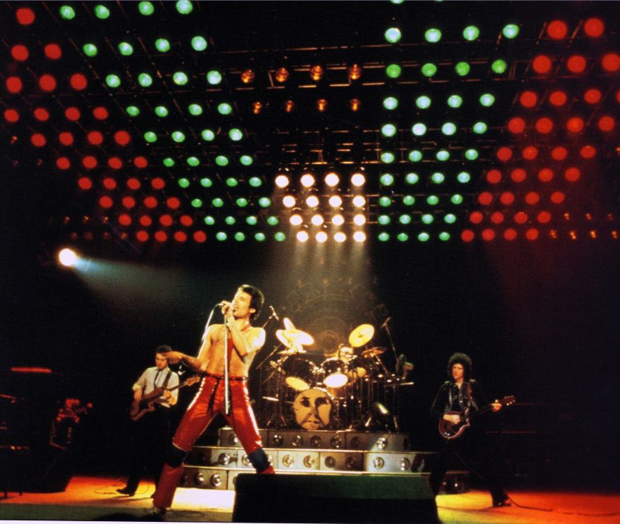 queen, concert, performance, entertainment, stage