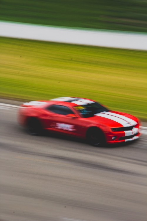 Image red ferrari 458 italia on road