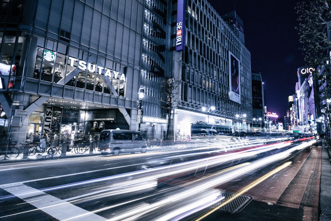 Photographie en Accéléré de la Rue de la Ville Pendant la Nuit. Wallpaper in 4468x2979 Resolution