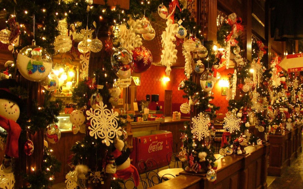 Décoration de Noël, Les Lumières de Noël, Arbre de Noël, Éclairage, Tradition. Wallpaper in 1920x1200 Resolution