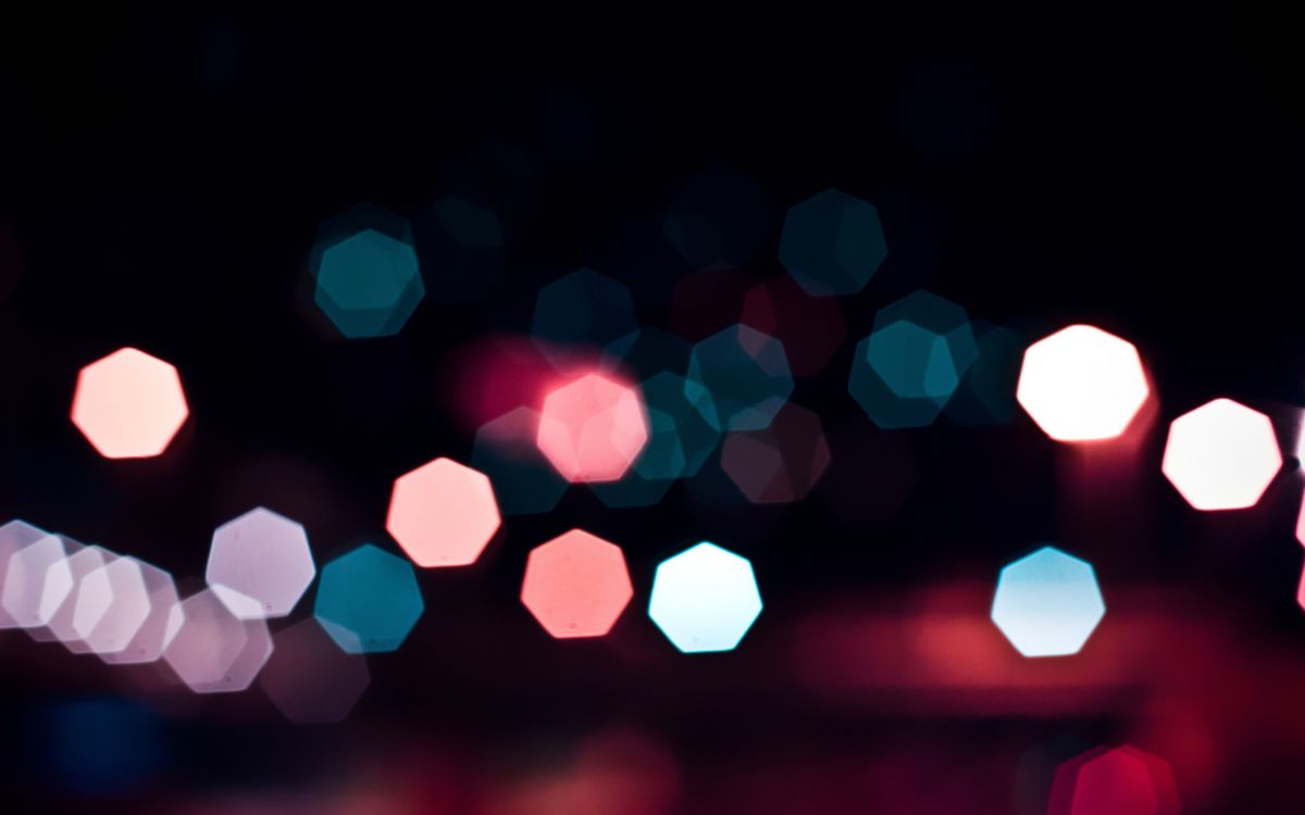 Weißes Und Rosa Herzlicht. Wallpaper in 2560x1600 Resolution