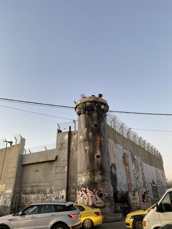 Roi, Roue, Pneu, Feu de Stationnement Automobile, Roue en Alliage. Wallpaper in 1536x2048 Resolution