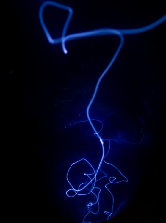 Illustration de la Lumière Bleue et Blanche. Wallpaper in 3456x4639 Resolution