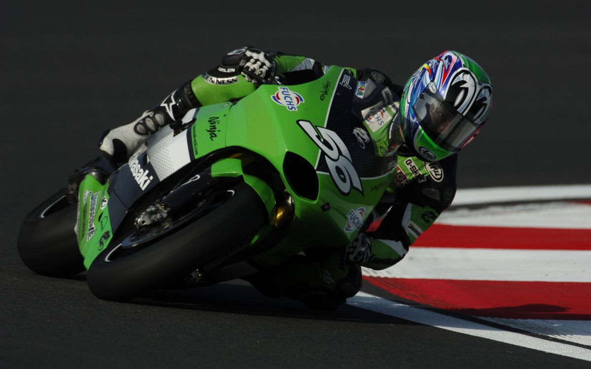 Bicicleta Deportiva Verde y Negra. Wallpaper in 1920x1200 Resolution