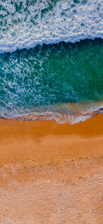 Bay qua những cảnh đẹp của bãi biển với chúp ảnh từ drone chắc chắn sẽ là trải nghiệm đầy tuyệt vời. Hãy xem các hình ảnh liên quan đến \