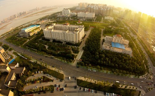 Image aerial view of city buildings during daytime