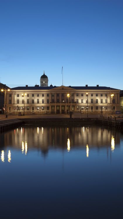 TCL, Reflexión, Fachada, Hito, Noche. Wallpaper in 1080x1920 Resolution