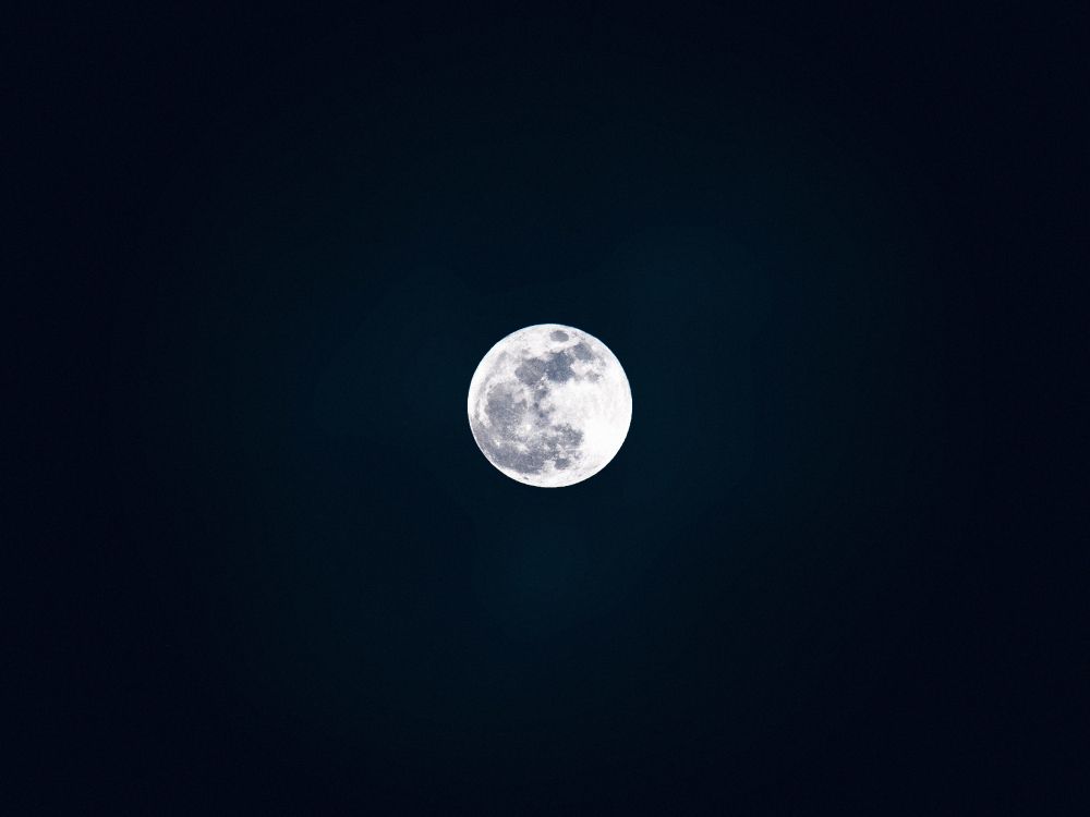 Pleine Lune Dans le Ciel Nocturne. Wallpaper in 4472x3354 Resolution