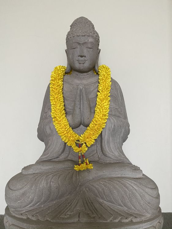 Indonesia, Bali, Buda Gautama, Estatua, Talla de Piedra. Wallpaper in 1536x2048 Resolution