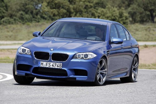 Image blue bmw m 3 on road during daytime