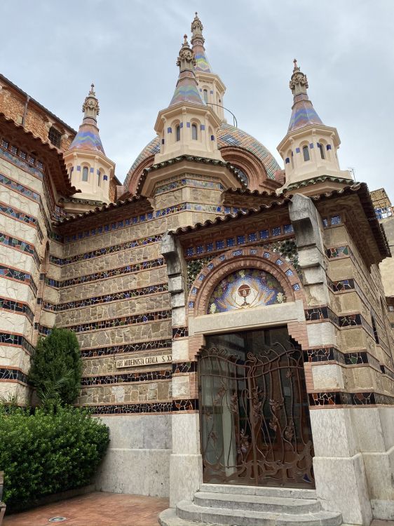 Église Pittoresque, Porte, Lieu de Culte, Temple, Lieux Saints. Wallpaper in 1536x2048 Resolution