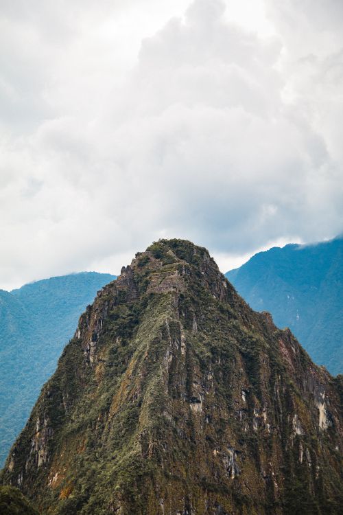 Machu Picchu, Montaña, Ridge, Las Formaciones Montañosas, Highland. Wallpaper in 3648x5472 Resolution