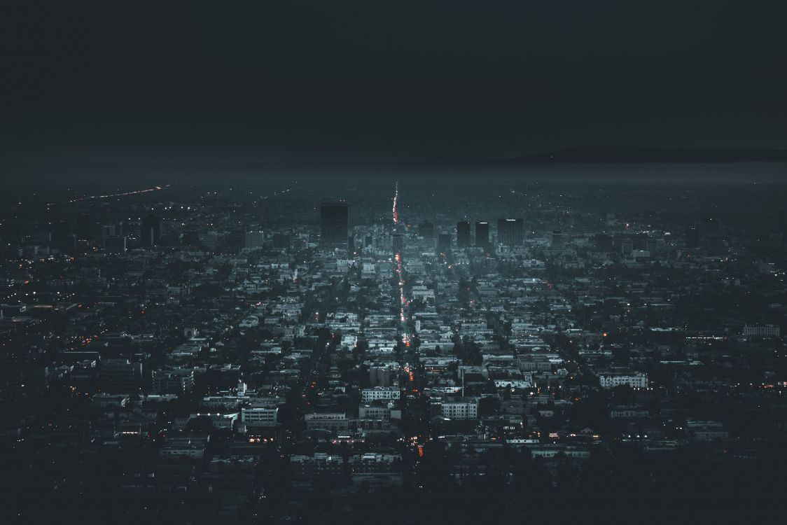 Luftaufnahme Von Stadtgebäuden Während Der Nacht. Wallpaper in 5320x3547 Resolution