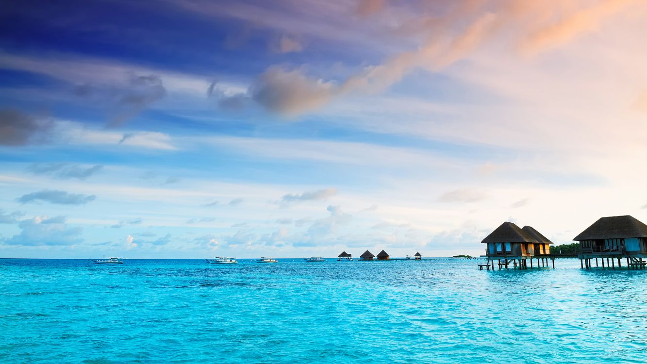 Blaues Meer Unter Blauem Himmel Tagsüber. Wallpaper in 3840x2160 Resolution