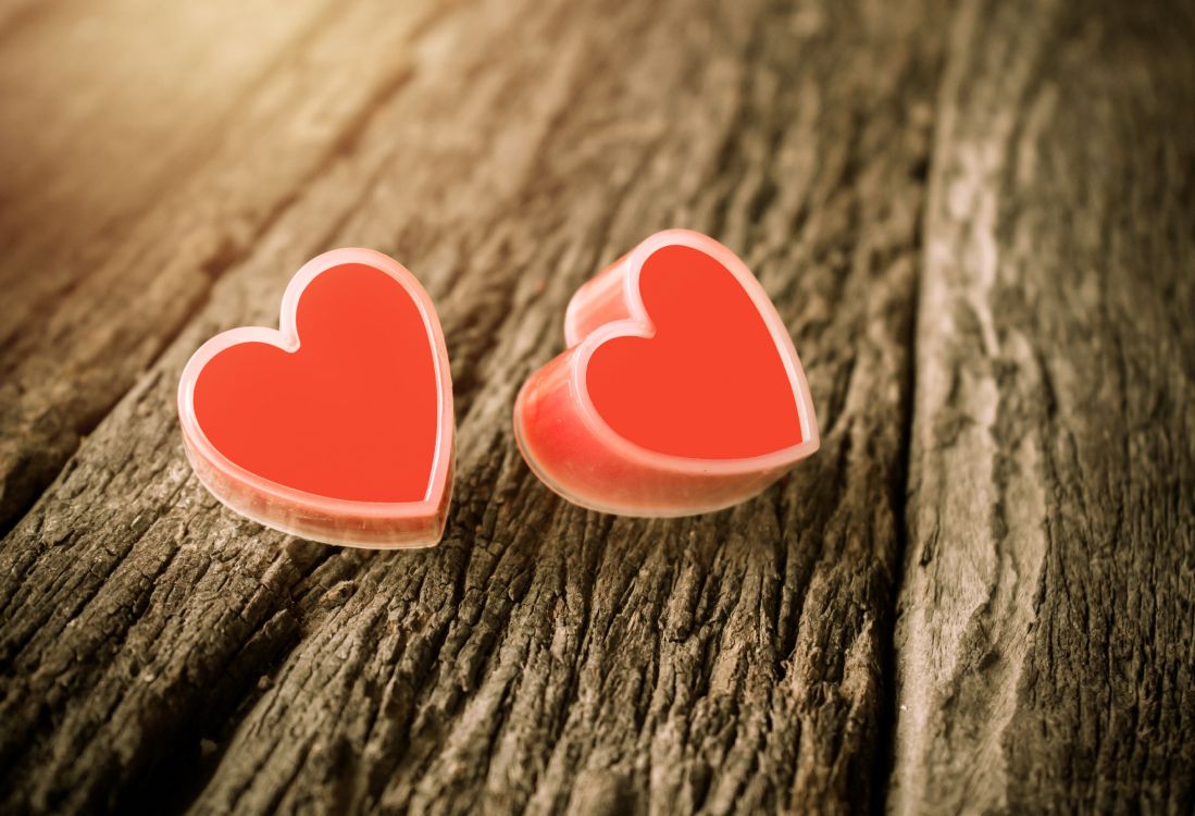 2 Red Heart on Gray Wooden Surface. Wallpaper in 5068x3456 Resolution